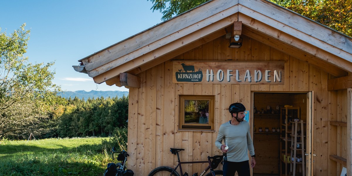 Selbtbedienungsladen am Kernzlhof Bolzwang, © Thomas Anton Binder