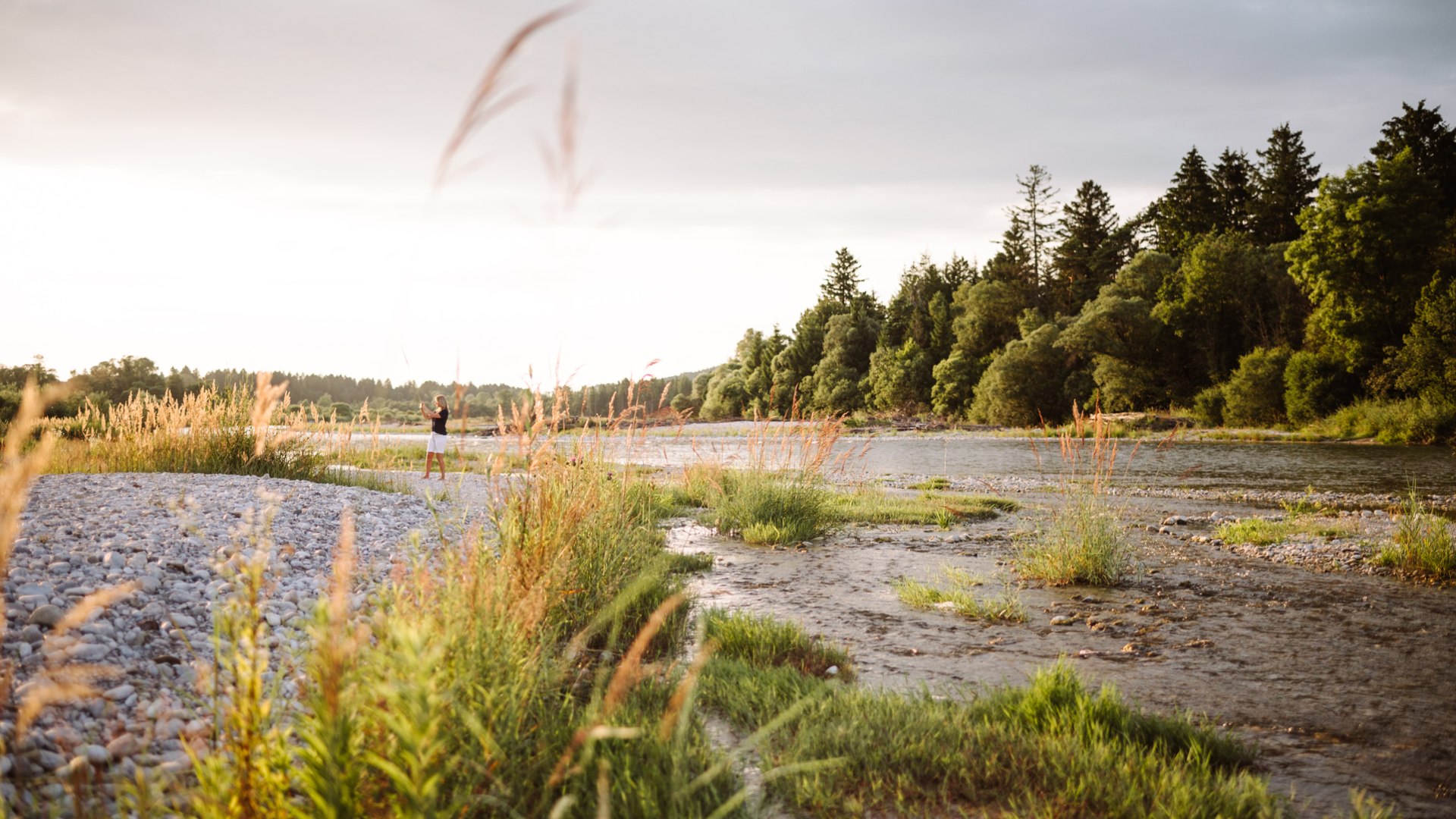 Isarauen bei Geretsried, © Tölzer Land Tourismus, Leonie Lorenz