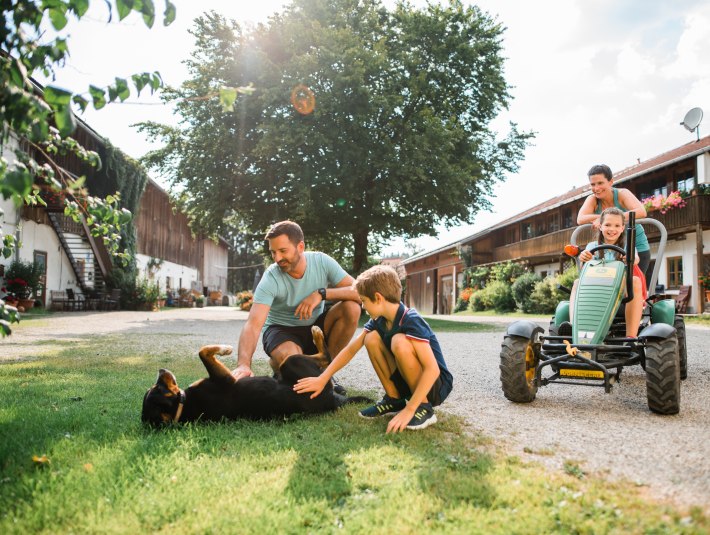 Urlaub auf dem Bauernhof, © Tölzer Land Tourismus Foto: Leonie Lorenz