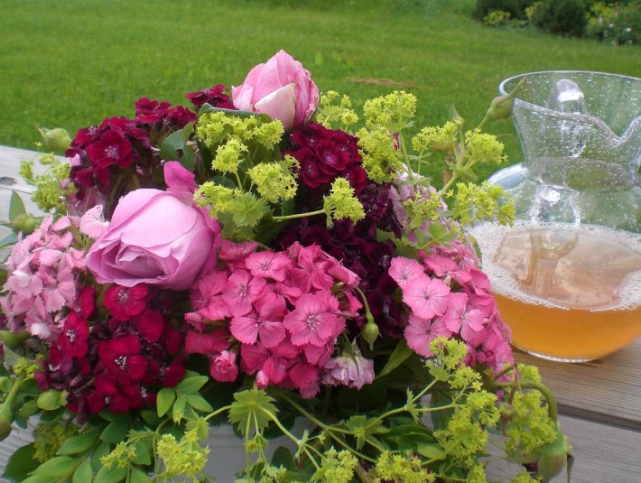 Blumenarrangement im Bauerngarten, © Archiv Tölzer Land Tourismus